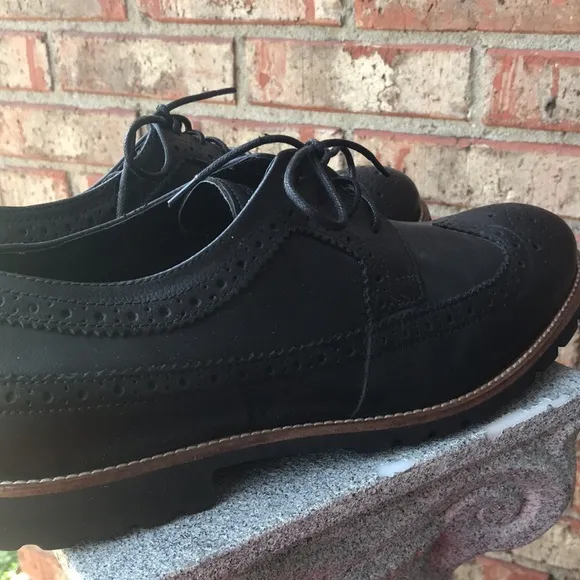 ROCKPORT Black Leather Vintage Swinger Style Oxfords