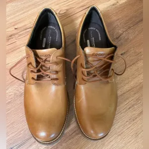 Rockport tan leather oxfords, size 8