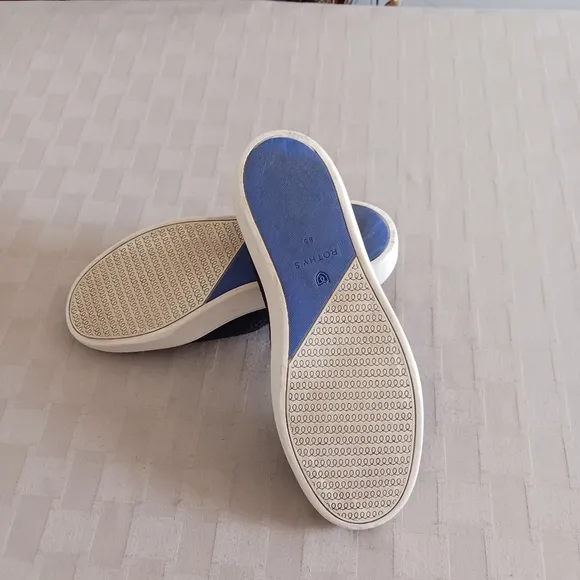 Rothy’s Retired Mesh Honeycomb Knit Slip On Sneakers