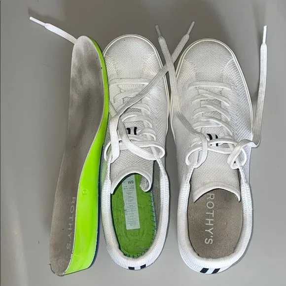 Rothys the lace up sneaker women’s 9 white sneakers