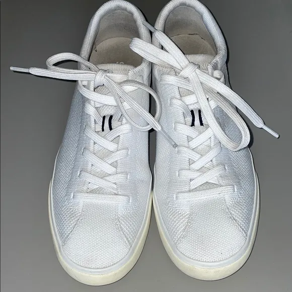 Rothys the lace up sneaker women’s 9 white sneakers