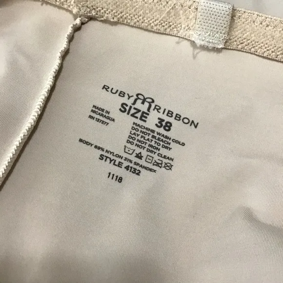 Ruby Ribbon Convertible Slip Style 4132 in Pale Size 38.