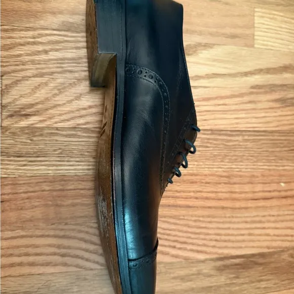 Saks Fifth Avenue / Vero Cuoio Black Leather Oxfords / Wood Sole Handmade