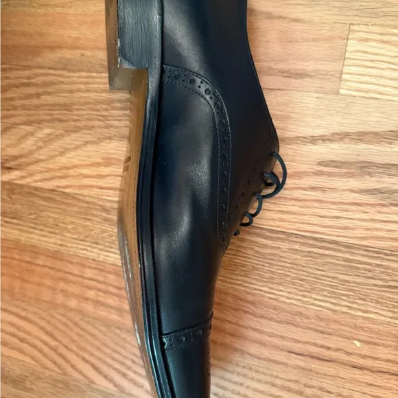 Saks Fifth Avenue / Vero Cuoio Black Leather Oxfords / Wood Sole Handmade