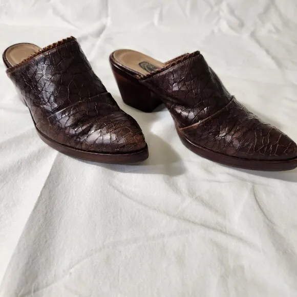 Salpy Women's Brown Size 6.5 USA Handmade Leather Pointed Toe Mules Clogs Casual