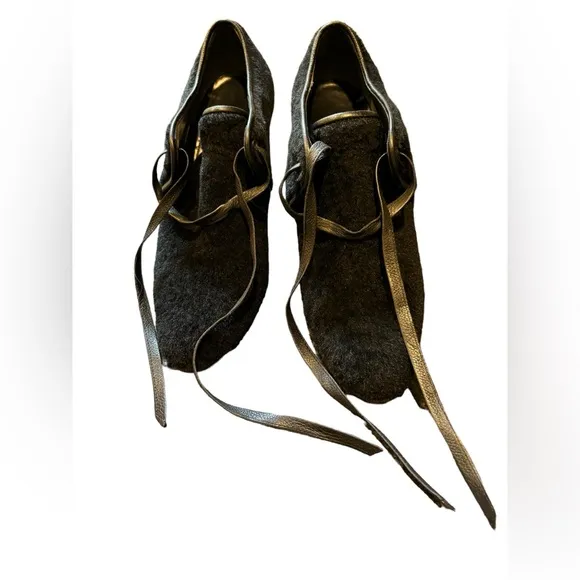 Salvatore Ferragamo Black Fur Wedge Heels Round Toe Pumps Size 8