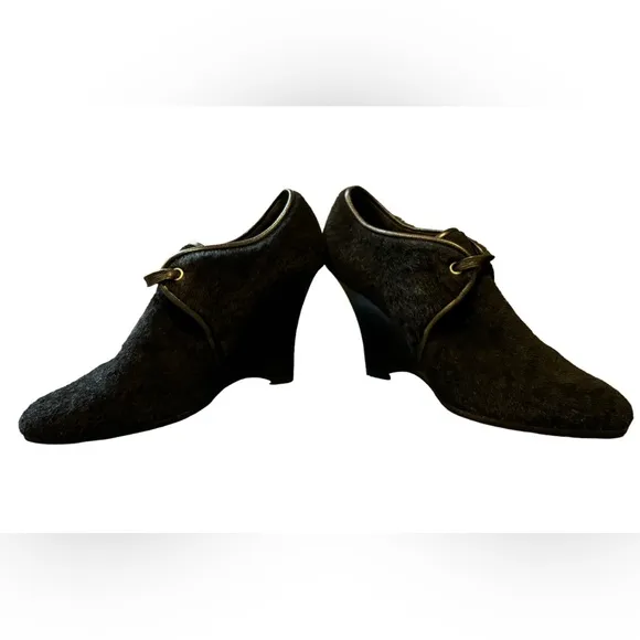 Salvatore Ferragamo Black Fur Wedge Heels Round Toe Pumps Size 8