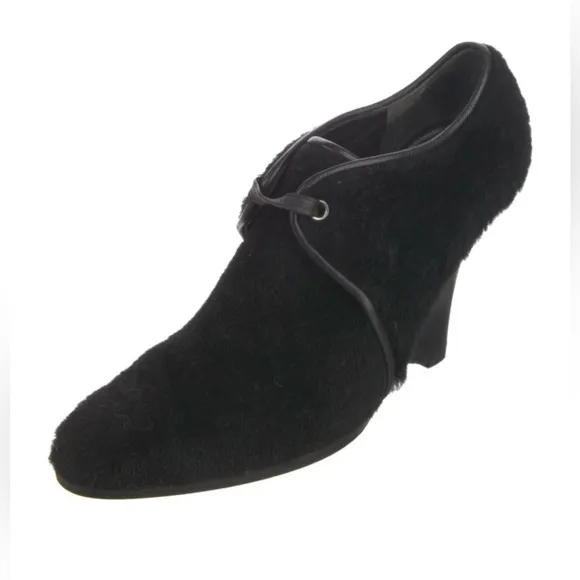 Salvatore Ferragamo Black Fur Wedge Heels Round Toe Pumps Size 8