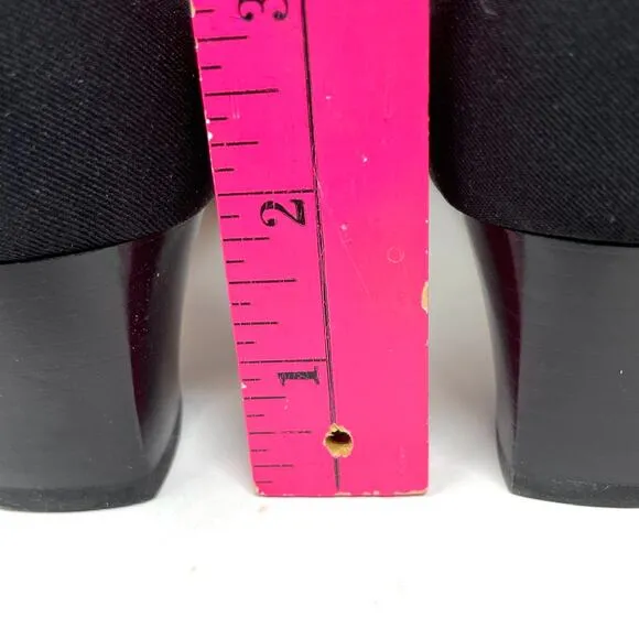 Salvatore Ferragamo Boutique Women’s Size 9AA Black Fabric Pump Stacked Heel