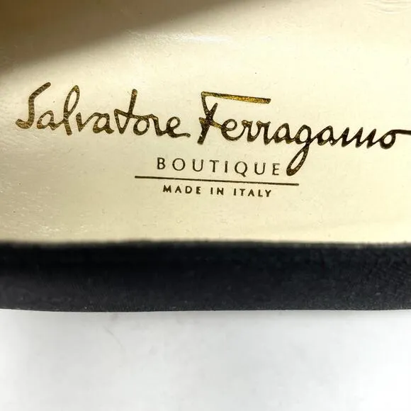 Salvatore Ferragamo Boutique Women’s Size 9AA Black Fabric Pump Stacked Heel