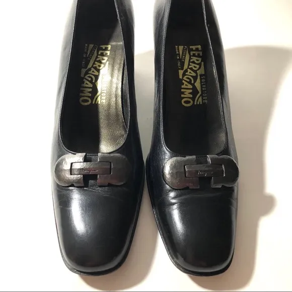 SALVATORE FERRAGAMO LEATHER HEELS