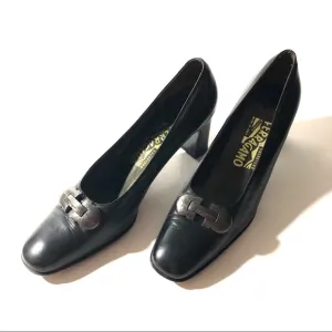 SALVATORE FERRAGAMO LEATHER HEELS