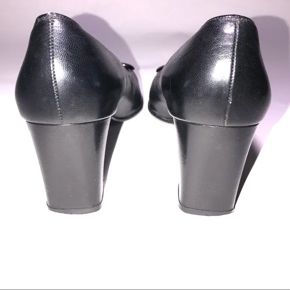 SALVATORE FERRAGAMO LEATHER HEELS