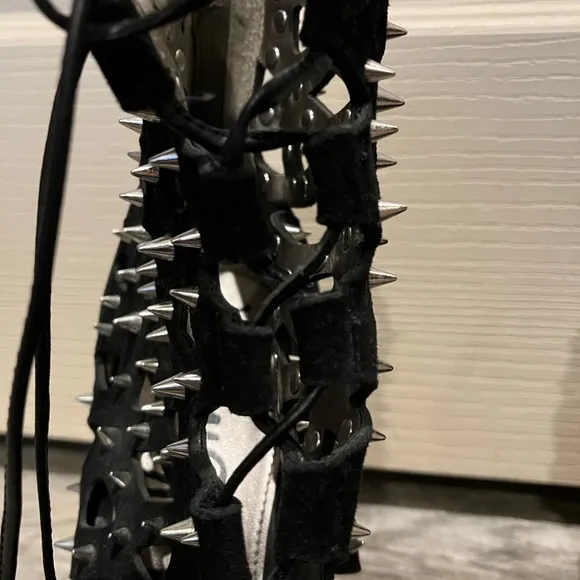 Sam Edelman Black Spike Lace Up Cut-Out Heels Size 10