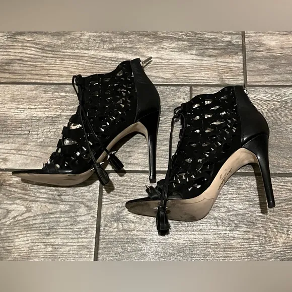 Sam Edelman Black Spike Lace Up Cut-Out Heels Size 10