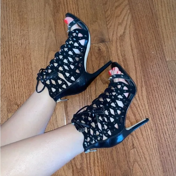 Sam Edelman Black Spike Lace Up Cut-Out Heels Size 10