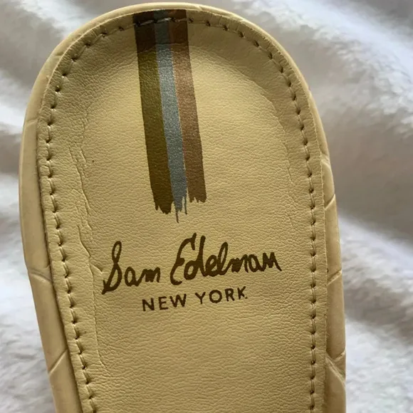 Sam Edelman Illie Eggshell Leather Slip On Open Rounded Toe Heels (6.5)