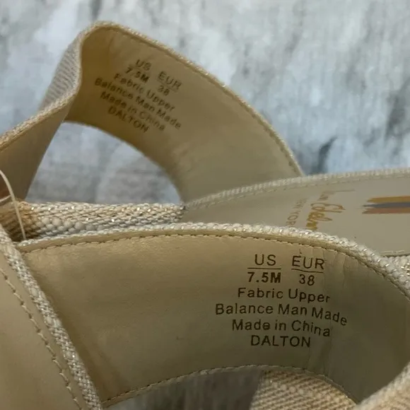 Sam Edelman New York sandal heels tan/gold tone , large buckles, very elegant.