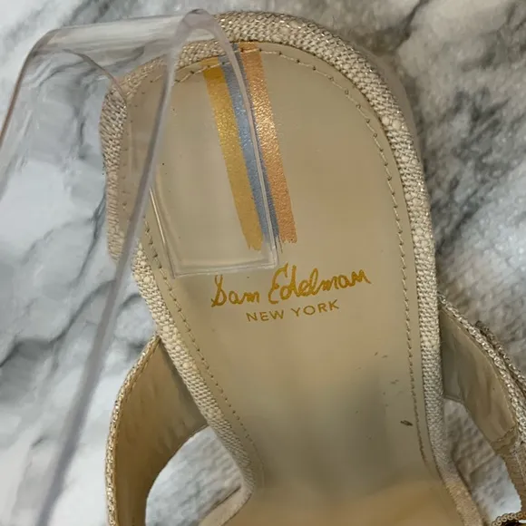 Sam Edelman New York sandal heels tan/gold tone , large buckles, very elegant.