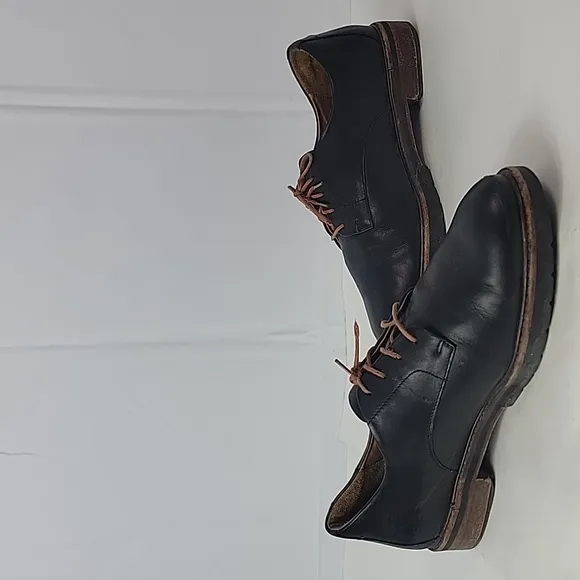 SAMUEL HUBBARD 'All Aboard' Leather Women's Oxfords.