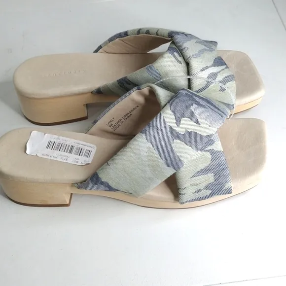 Sanctuary Lively Camo Print Block Heel Cross Strap Slides