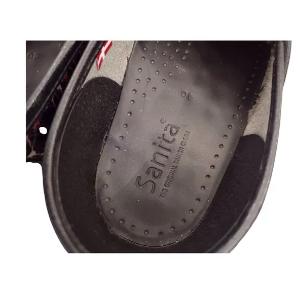 SANITA Balasia Patent Leather Clogs Geometric Size 40 Slip on Mule Nursing Shoe