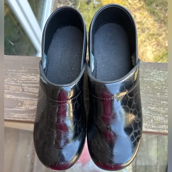 Sanita Black Patent Leather Clogs Size 38 Comfort Work Shoes Original Danish