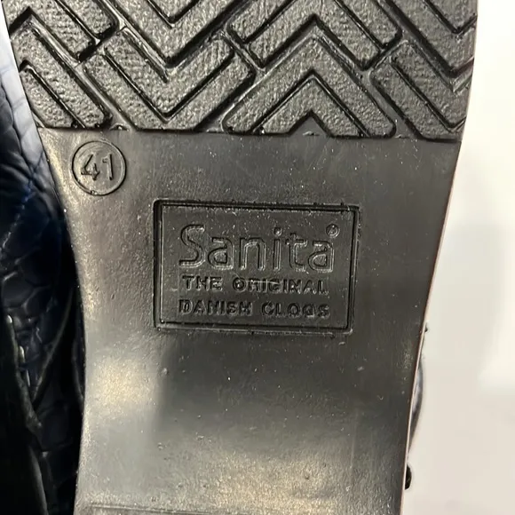 Sanita Cairo Professional Clogs navy blue Women’s size 9 (41)