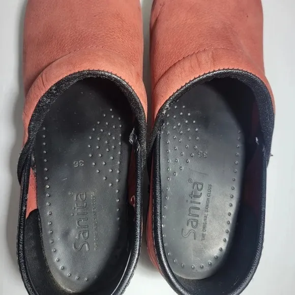 Sanita danish clogs closed back rust dark red colour size 36 size 5