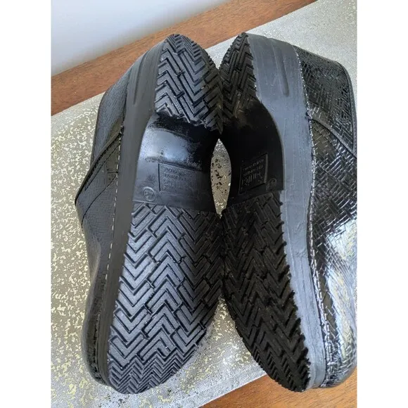 Sanita Danish Signature Medical Professional Clog EU sz 43 Black Patent Croc EUC