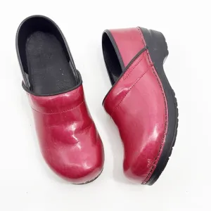 Sanita Red Patent Leather Clogs size 41 10.5- 11