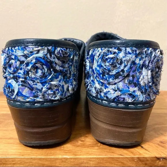 Sanita Rose Fabric Cloth Wooden Clogs Blue Swirl