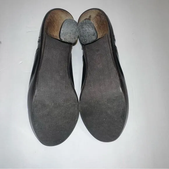 SANTONI black leather oxford style dark academia heel 38