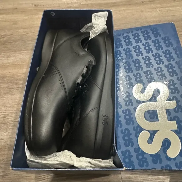 SAS Free Time Comfort Black Leather Lace Up Walking Sneakers
