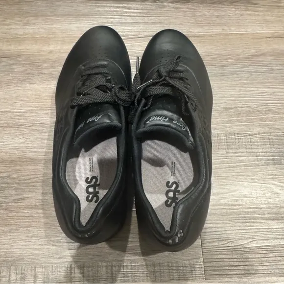 SAS Free Time Comfort Black Leather Lace Up Walking Sneakers