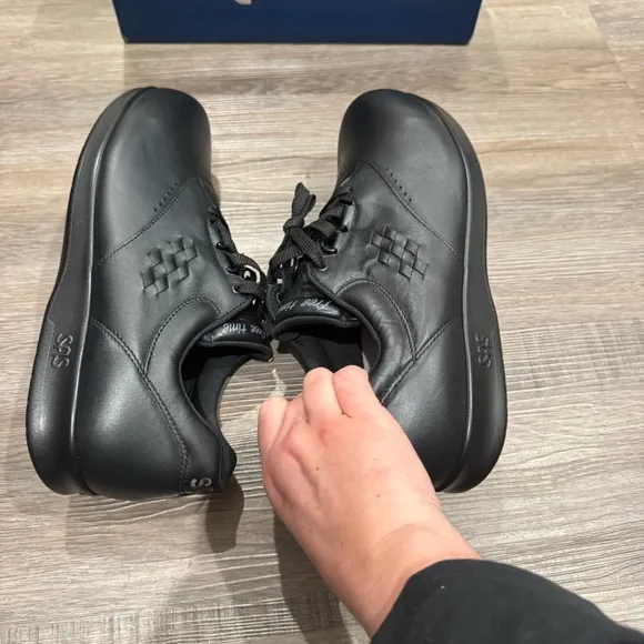 SAS Free Time Comfort Black Leather Lace Up Walking Sneakers