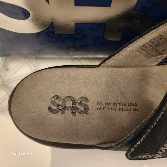 SAS Navy Blue &quot;Nudu&quot; Slides. NIB. Size 8 Narrow.