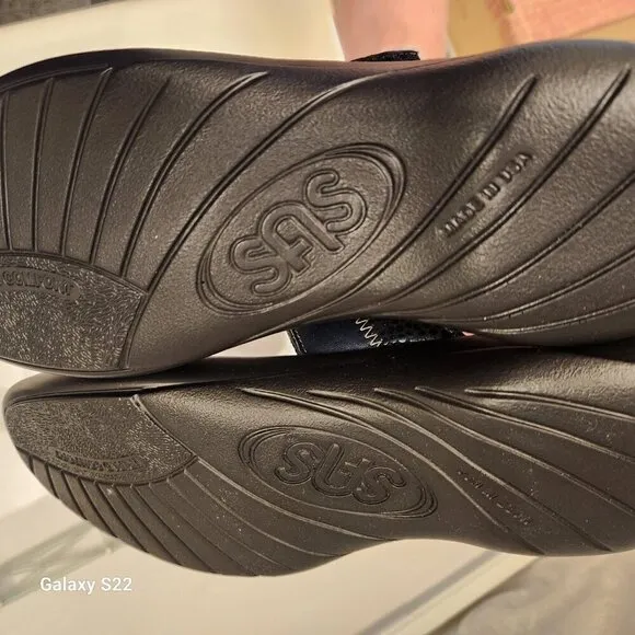 SAS Navy Blue &quot;Nudu&quot; Slides. NIB. Size 8 Narrow.