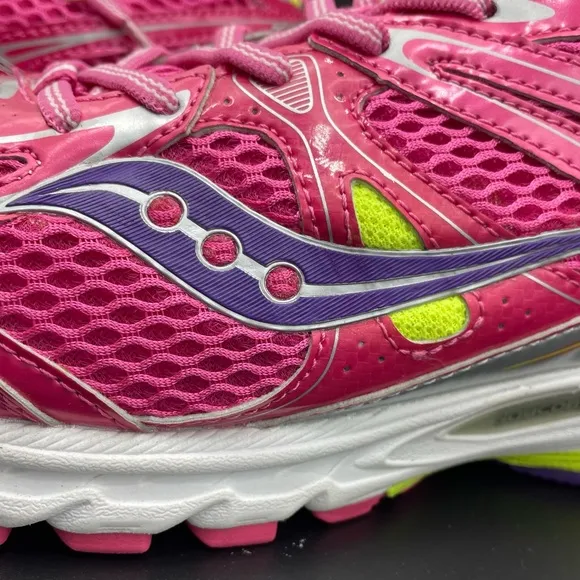 Saucony Athletic Shoes Pink and Green Performance