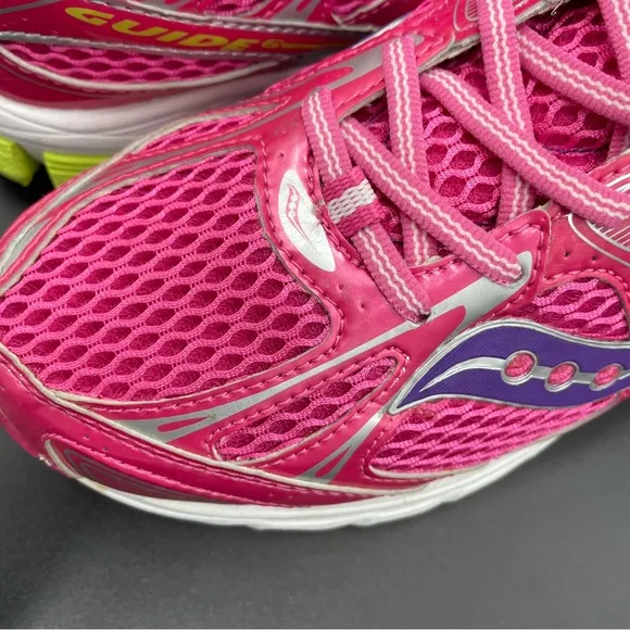 Saucony Athletic Shoes Pink and Green Performance