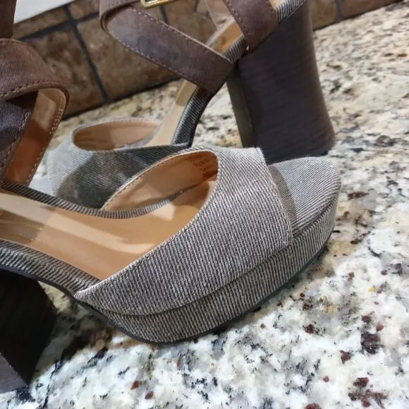 Sbicca Gear Brown Platform Heels