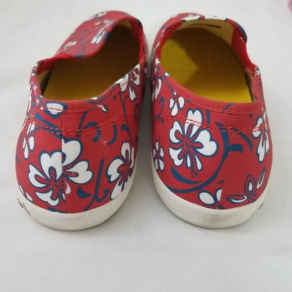 Seavees Mens Baja Slip-On 10 NWOT