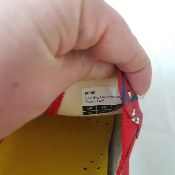 Seavees Mens Baja Slip-On 10 NWOT