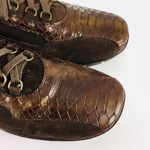 Sesto Meucci Womens Narrow Caren Sneaker Brown Suede Snake Print size 9N
