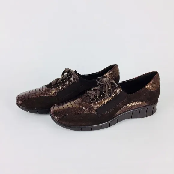 Sesto Meucci Womens Narrow Caren Sneaker Brown Suede Snake Print size 9N