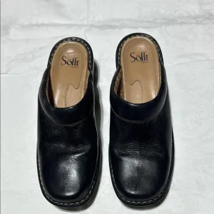 Söfft Black Leather Clogs size 10 guc mule slip on style