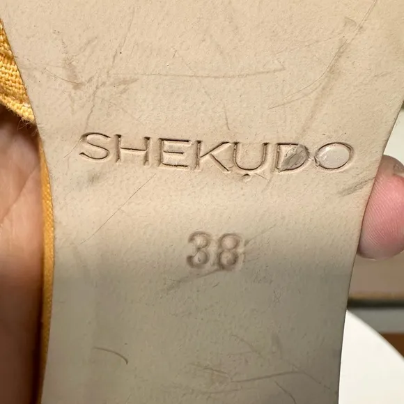 🌸SHEKUDO🌸 Billy Button Slide Sandal Yellow Size: 38
