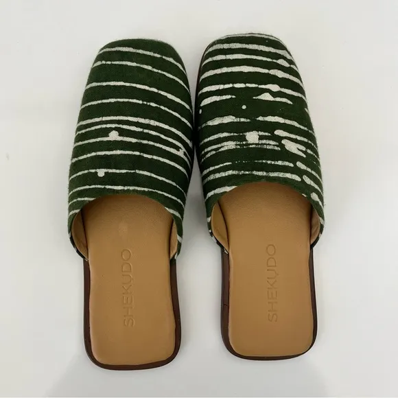 SHEKUDO Hand Painted Canvas Slip On Mule in Green/White NEW