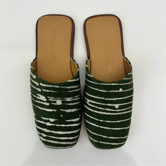 SHEKUDO Hand Painted Canvas Slip On Mule in Green/White NEW