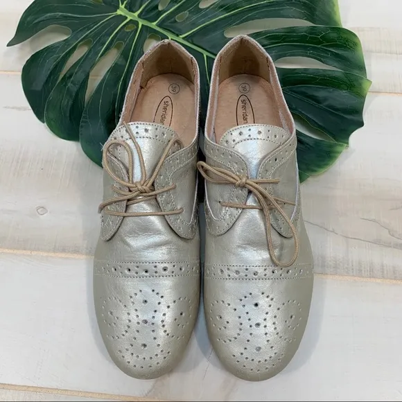 Sheridan Mia Praha Silver Leather Tie Oxfords 39